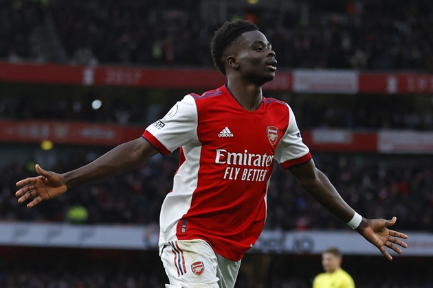 Bukayo Saka được khuyên rời Arsenal