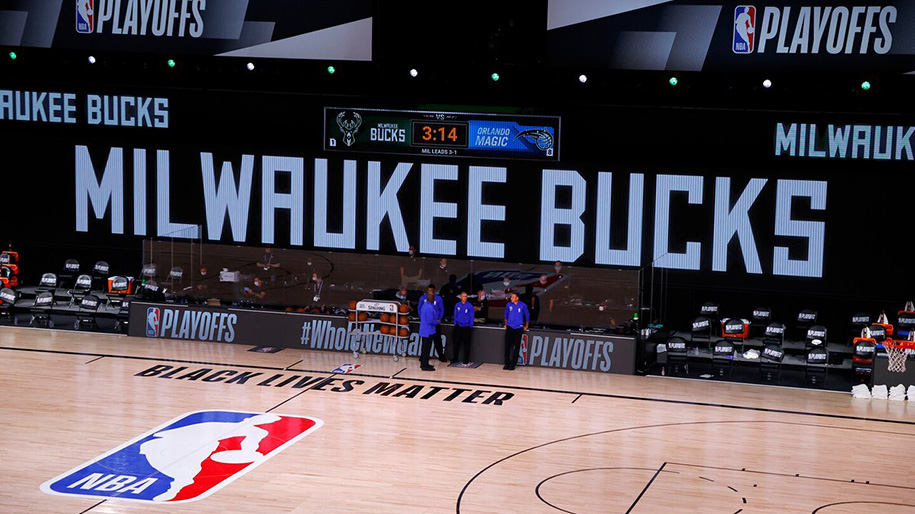 Milwaukee-Bucks-dinh-cong