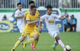 Tổng quan vòng 15 V-League: Nóng cả trên đỉnh lẫn dưới đáy