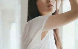 Cận cảnh vẻ nóng bỏng của cô vợ tuyển thủ Nhật sắp đối đầu với Việt Nam