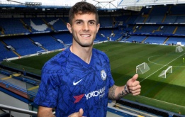 Rất nhanh! 'Bom tấn' 58 triệu bảng rạng rỡ ra mắt Chelsea