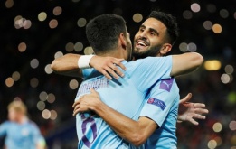 Gary Lineker nói lời chuẩn mực về màn hủy diệt của Man City