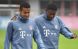 Bayern có thể chia tay Thiago và Alaba, sếp lớn nói gì?
