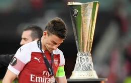 Sau tất cả, 'đội trưởng lạc lối' công khai xin lỗi fan Arsenal