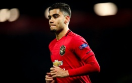 Kiểm tra y tế, sao Man United thẳng tiến đến Serie A