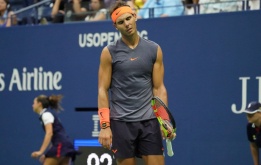 Nadal 'tạo điều kiện' để Djokovic bắt kịp ngôi số 1 thế giới
