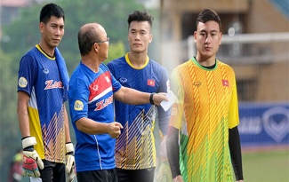 Điểm tin bóng đá Việt Nam tối 18/10: Tuấn Mạnh sẵn sàng cạnh tranh với Văn Lâm, Tiến Dũng ở ĐT Việt Nam