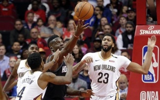 Kết quả NBA 18/10: Anthony Davis 'bắn hạ' Rockets, Bố già Popovich 'tiêu diệt Bầy sói'