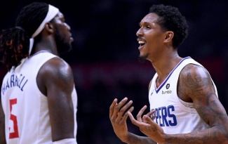 “Siêu dự bị” Lou Williams làm lu mờ màn trình diễn siêu hạng của Kevin Durant