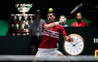 Davis Cup: Djokovic thắng đẹp, Serbia thẳng tiến vào tứ kết