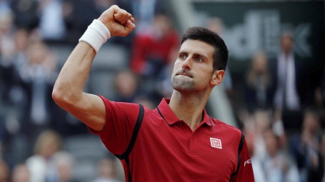 djokovic-fist-roland-garros-2016-sunday2