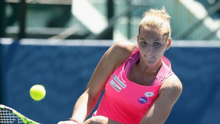 kristynapliskova-cropped_17rbb9gbqylv01lxd7gf2a359n