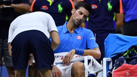 160830114441-djokovic-injury-us-open-super-169