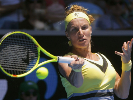 cropped_2017-01-18T023947Z_1500847206_SR1ED1I07DS69_RTRMADP_3_TENNIS-OPEN