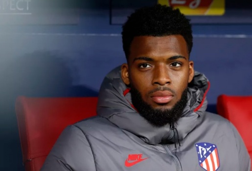 Khỏa lấp đôi cánh, Bayern cưu mang ngôi sao điểm 0 tại thành Madrid