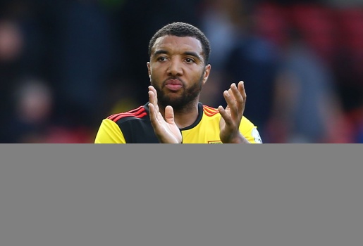 Cầu thủ Man Utd đó chơi tệ cũng được khen