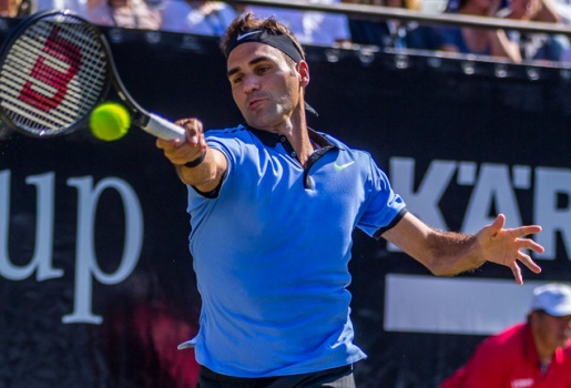 Video Federer ngã ngựa ở vòng 2 Stuttgart 2017