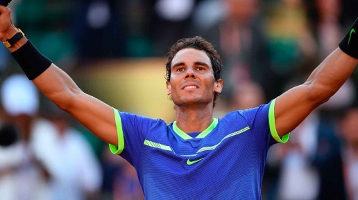 nadal-arms-roland-garros-