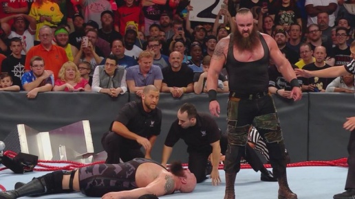 braun-strowman-wwe-raw