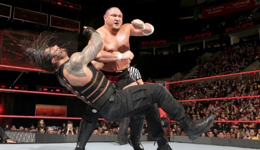 Roman-Reigns-Samoa-Joe-Raw