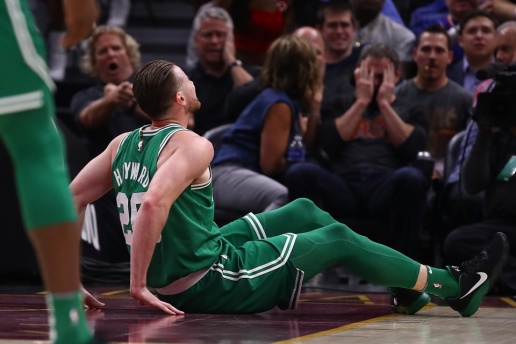 gordon-hayward-stretcher-