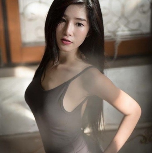 My-nhan-sieu-vong-1-chiem