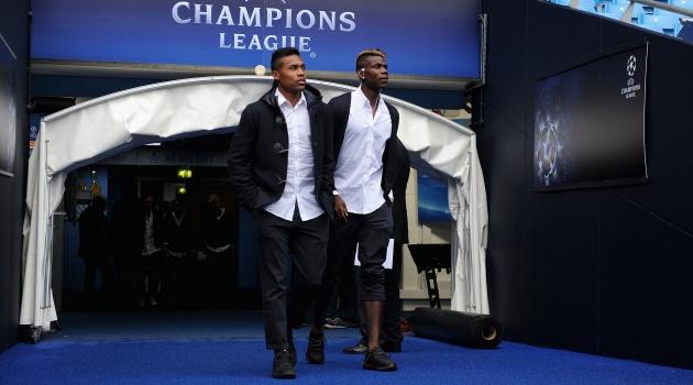 Bán Alex Sandro, Juventus đừng mong vô địch Champions League