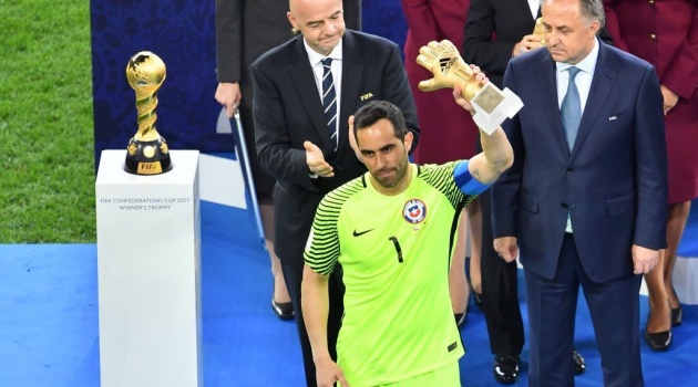 Làm gì có công bằng cho Claudio Bravo
