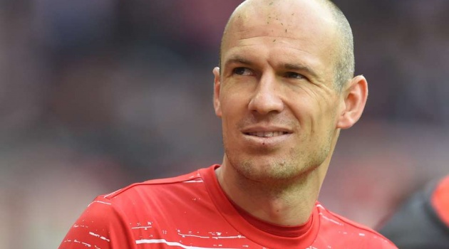 Robben thách thức PSG: Tiền không mua được bàn thắng