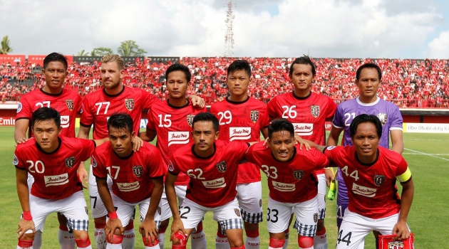 Thủng lưới 3 bàn trong 10 phút, FLC Thanh Hóa thua ngược trên đất Indonesia
