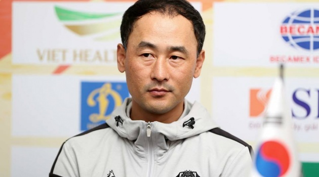 HLV U19 FC Seoul hết lời khen ngợi bóng đá trẻ Việt Nam