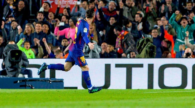 Messi lại tỏa sáng: Vua đá phạt Leo