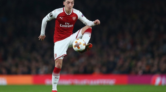 Mesut Ozil là ông vua kiến tạo Europa League
