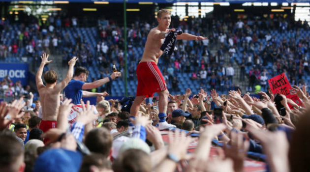 Cuộc chiến trụ hạng Bundesliga: Kết thúc một huyền thoại?