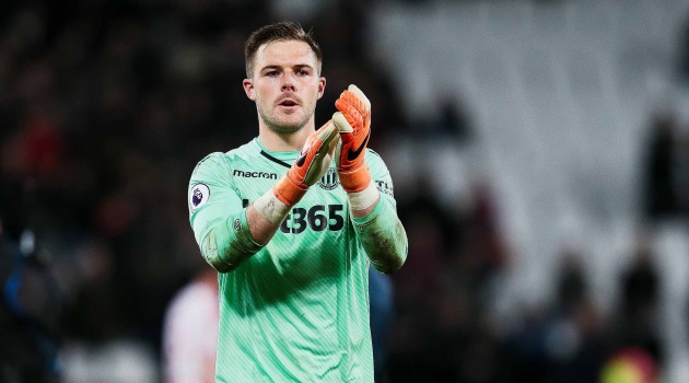 ĐHTB vòng 35 Premier League: Man City lại thống trị