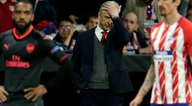 Arsenal thất bại tại Europa League: Ai là người đau nhất?
