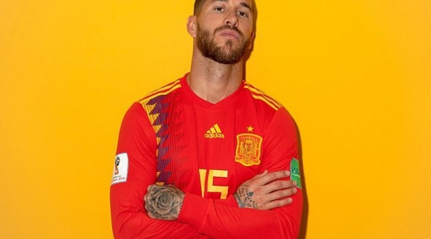 Sergio Ramos tạo dáng cực ngầu, hăm dọa các chân sút tại World Cup 2018