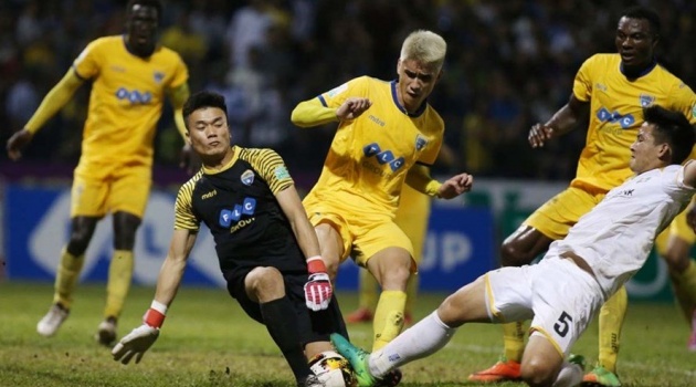 FLC Thanh Hóa 2-3 SLNA: Thất vọng quá Tiến Dũng ơi?