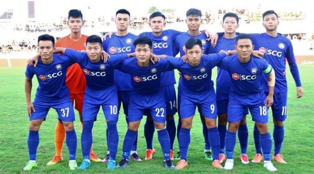 Thêm một cầu thủ đuổi đánh trọng tài nhận án phạt