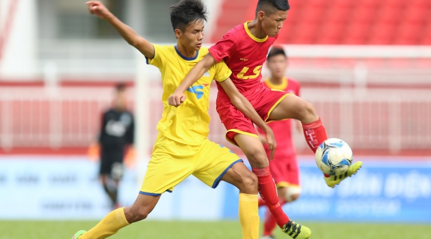 Thắng đậm Khánh Hòa, Viettel chạm trán Bình Dương ở bán kết U15 QG