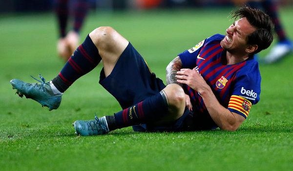 Highlights: Barcelona 4-2 Sevilla (Vòng 9 La Liga)