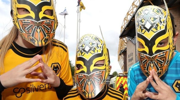 Lễ hội hóa trang ở Molineux sau mùa giải không tưởng