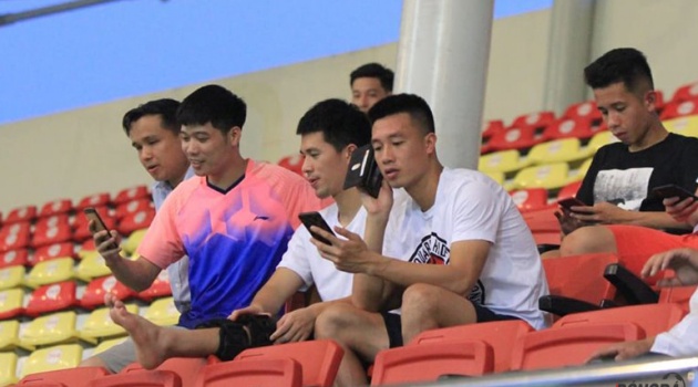 Dàn sao đội tuyển xem giò U23 Việt Nam đấu đàn em U18