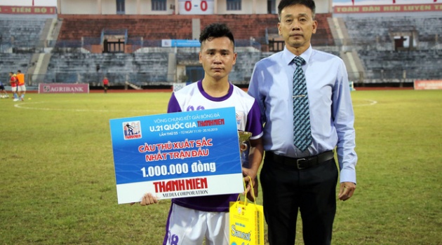 Cựu sao U20 Việt Nam tỏa sáng, U21 Hà Nội nhọc nhằn đánh bại U21 TP.HCM