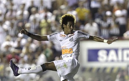 20 tuổi, Neymar đạt cột mốc 100 bàn tại Brazil