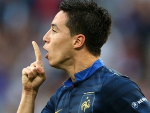 Tiền vệ Samir Nasri sắp bước lên đoạn đầu đài