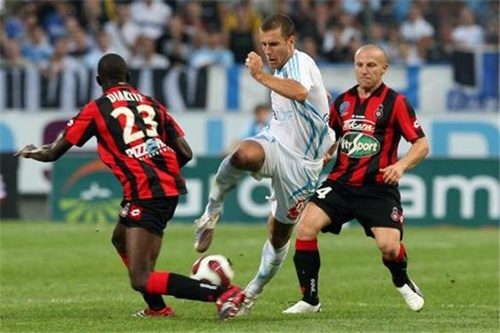 23h00 ngày 09/12, Marseille vs Lorient : Ligue 1 mới là ưu tiên “số 1”
