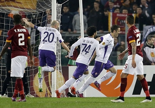 Video AS Roma 0-3 Fiorentina: Thánh địa Olympico sụp đổ lần hai trước Viola