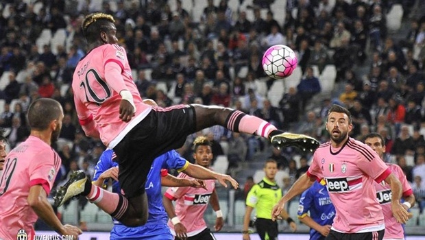 Tiền đạo vô duyên, Juventus mất điểm phút 92, Pogba ôm đầu tiếc nuối