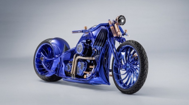 Diện kiến hàng thửa cực độc H-D Softail Slim Blue Edition nạm kim cương trị giá 2 triệu đô
